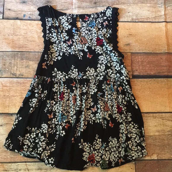 Lauren Conrad blouse - Picture 4 of 4